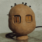 Skulptur: Tonkopf mit digitalen Sieben-Segment-Displays als Augen und Schrauben oben | Sculpture: clay head with digital seven-segment displays as eyes and screws on top