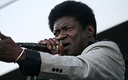 250px-Charles_Bradley_-_The_Menahan_Street_Band_(Jazz_Fest_Wien_2011)_27